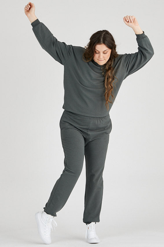 GetUSCart- Oalka Women's Joggers High Waist Yoga Pockets Sweatpants Sport  Workout Pants Drawstring Multi Camo Grey M